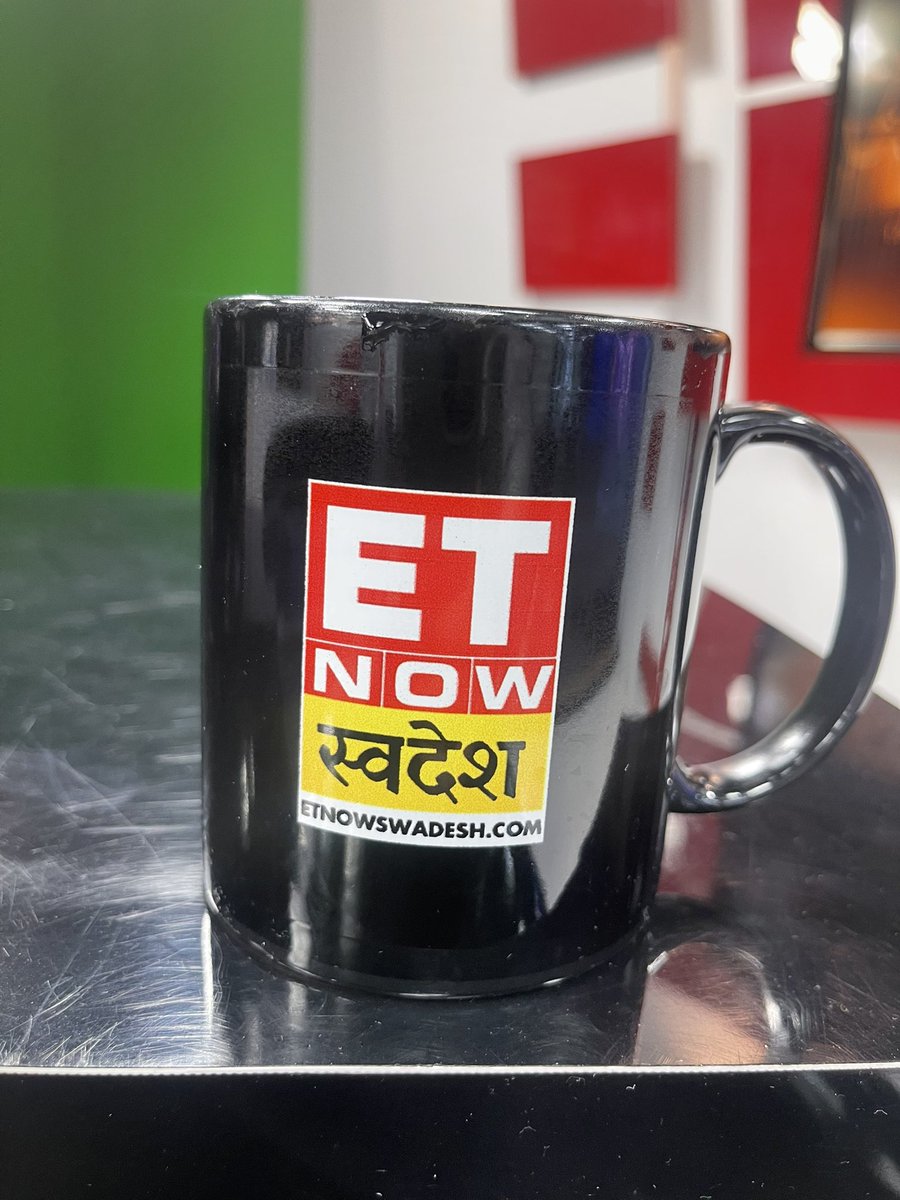 STOCKS TO WATCH TODAY

1.Apollo Hospitals (-ve)
Block Deal Likely 
Promoters to sell 1.25% stake worth Rs 1295cr
Deal price likely at Rs 7747/share-2% discount 

2.HUL (Neutral)
Niranjan Gupta to succeed Ritesh Tiwari as the Chief Financial Officer effective 1 November 2025.
Been