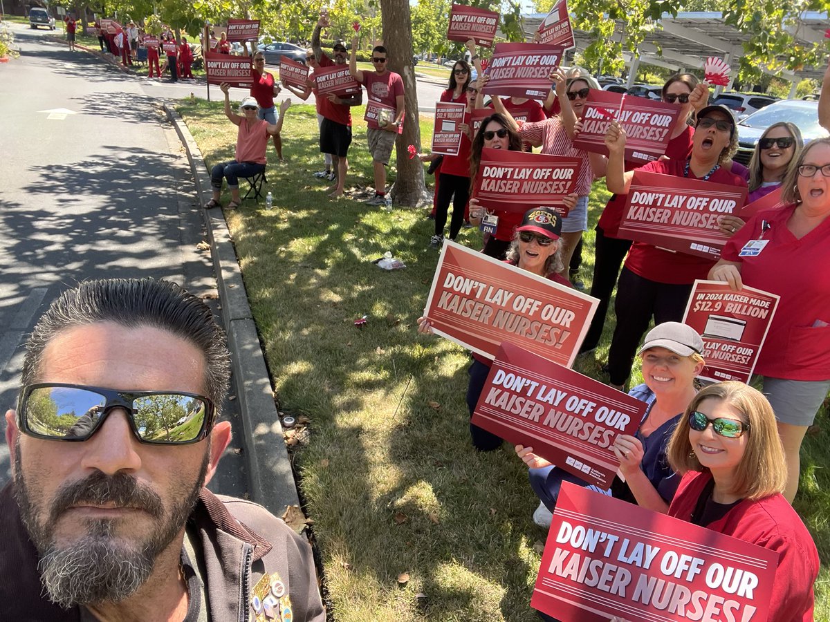 LRW41_Teamster's tweet photo. Teamsters back nurses…‼️
Kaiser is being greedy again‼️
90+ degrees rocking @WarJacket cuz @UnionDrip is Sooo 🥵 https://t.co/YN1NN3HcMG