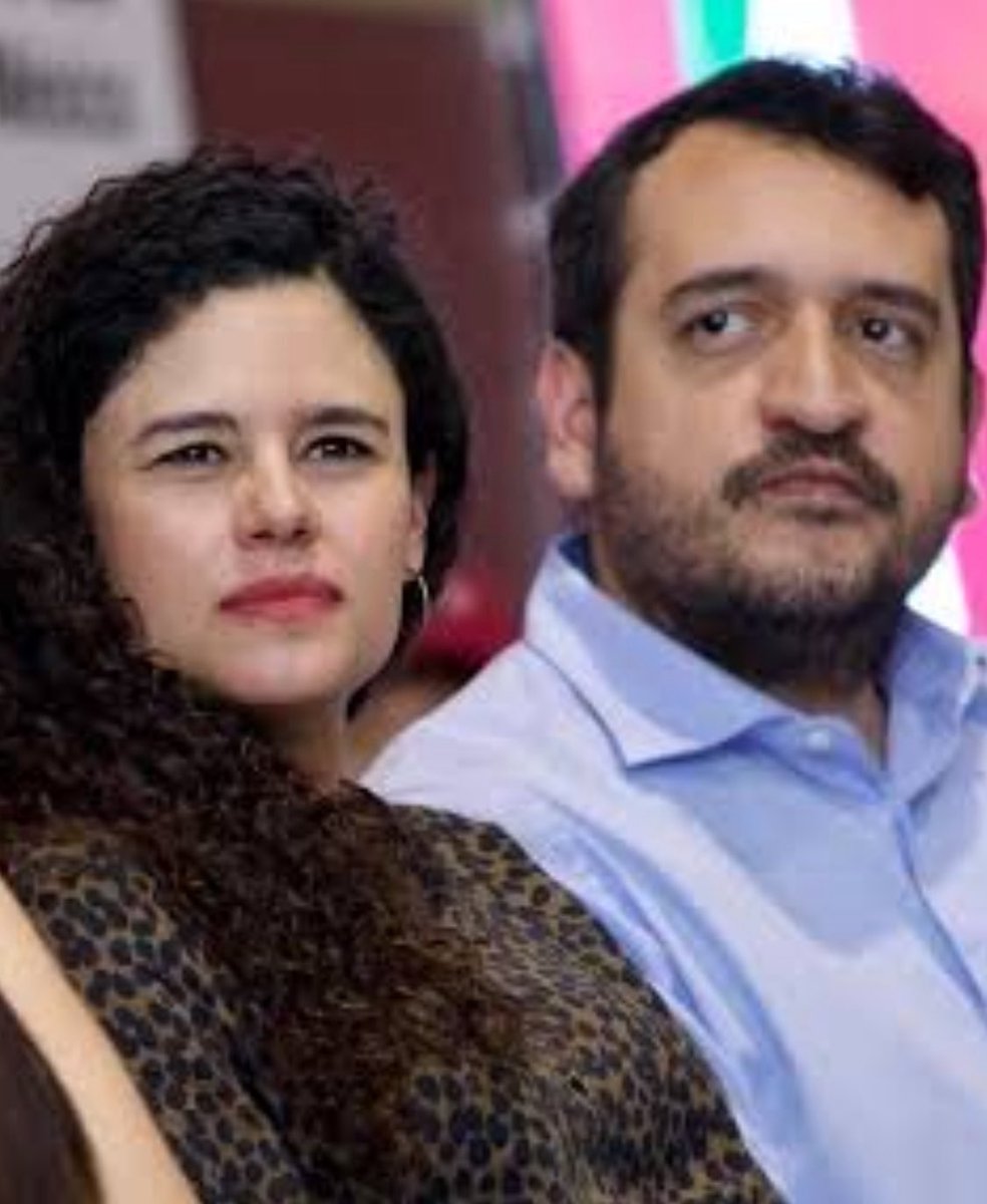 Lilly Téllez (@lillytellez) on Twitter photo Siga usted <a href="/LuisaAlcalde/">Luisa Alcalde</a> tratando de esconder la cena de 47,000 y los lujos del narco Jr.
Van a terminar como Nicolás Maduro, son iguales. Siga usted <a href="/LuisaAlcalde/">Luisa Alcalde</a> tratando de esconder la cena de 47,000 y los lujos del narco Jr.
Van a terminar como Nicolás Maduro, son iguales.