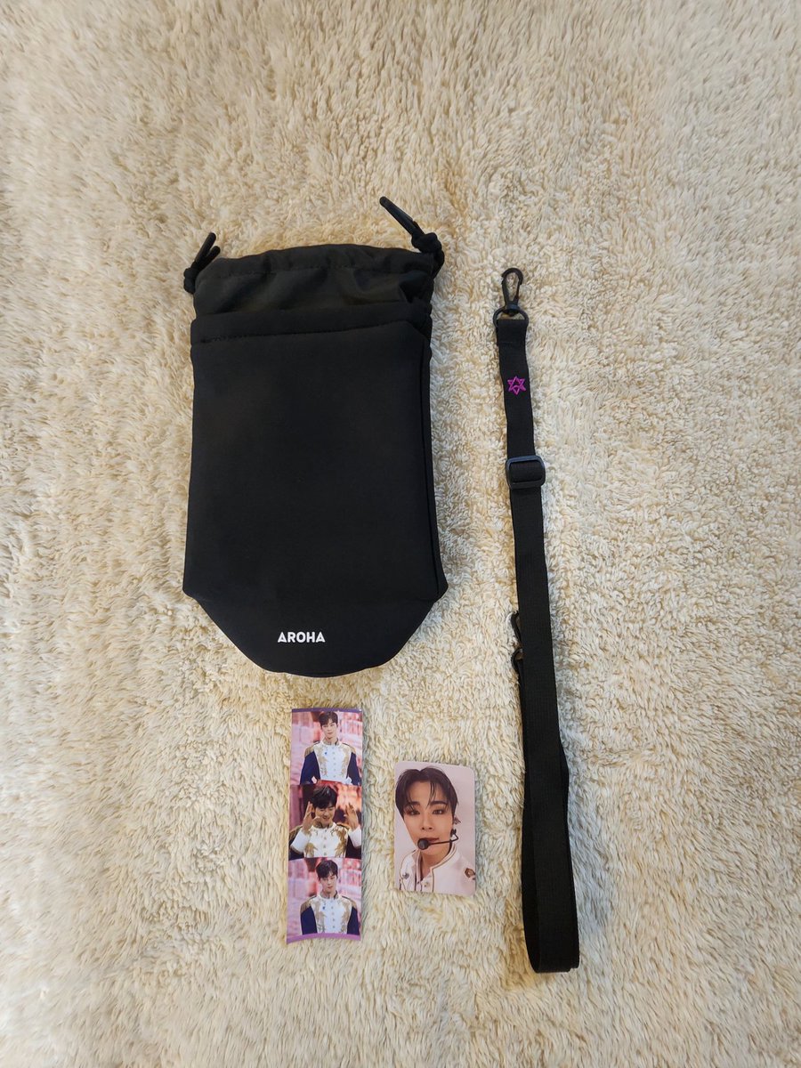 landigbea's tweet photo. 2025.08.18 Thank you @CosmicPlumPH ASTRO Robong Version 3 Pouch arrived safely today in 22th delivery.  Thank you sa mabait at mapagkakatiwalaang seller. Thank you din magagandang freebies.🥰❤️💜
#CMPPHFeedback #ASTRO #AROHA #MJ #JINJIN #CHAEUNWOO #MOONBIN #ROCKY #YOONSANHA https://t.co/9LX8Yql1vQ