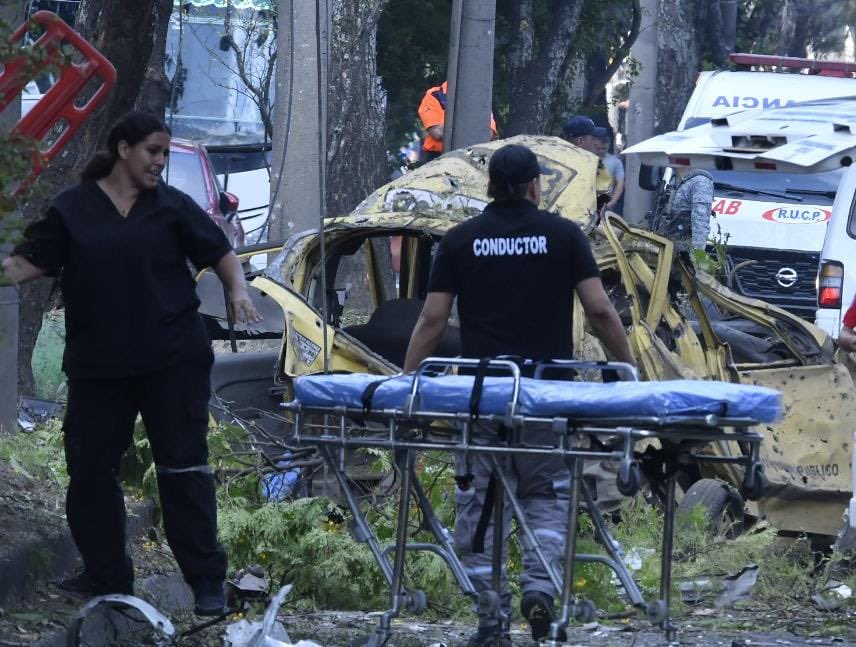 Radio Forever 92.5 FM tweet media