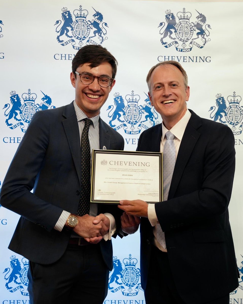 Rob Tinline (@robtinlineuk) on Twitter photo One of the most joyful jobs as High Commissioner, with UK alumni, congratulating and sending off this year’s <a href="/CheveningFCDO/">Chevening Awards🇬🇧</a> scholars going to study for fully funded masters degrees at UK universities. Changing their lives and building 🇨🇦🇬🇧ties for the future One of the most joyful jobs as High Commissioner, with UK alumni, congratulating and sending off this year’s <a href="/CheveningFCDO/">Chevening Awards🇬🇧</a> scholars going to study for fully funded masters degrees at UK universities. Changing their lives and building 🇨🇦🇬🇧ties for the future