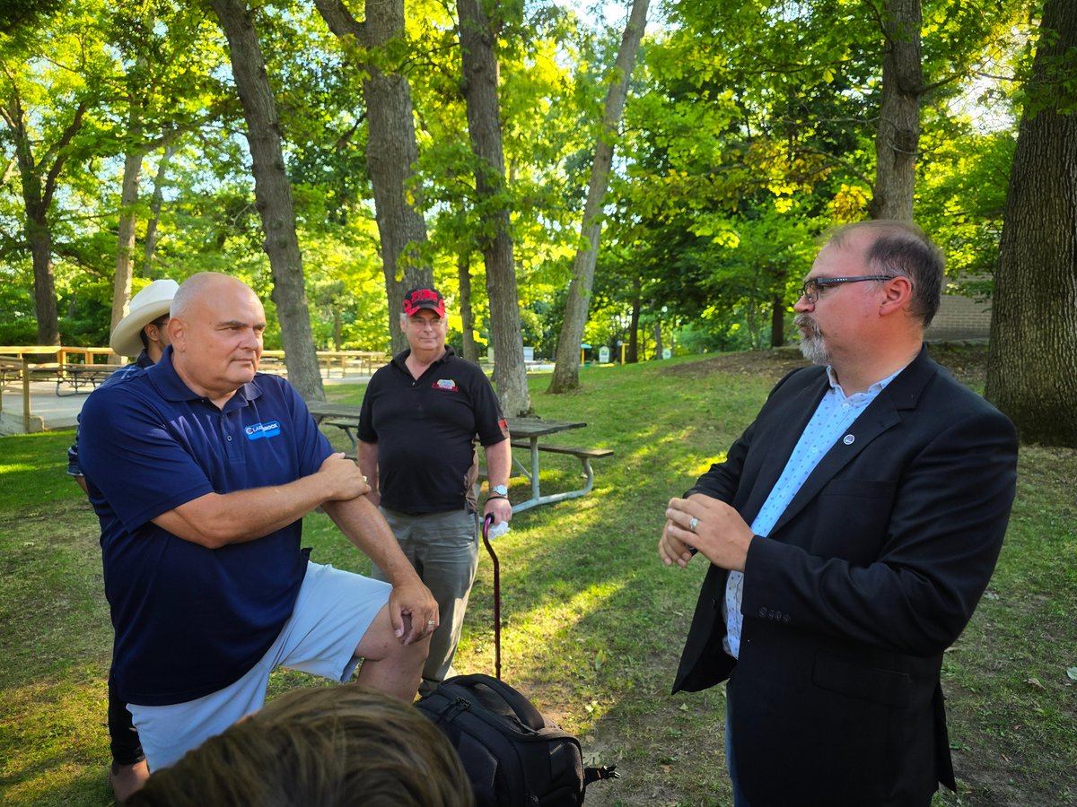 Northern Perspective (@northrnprspectv) on Twitter photo We joined <a href="/LarryBrockMP/">Larry Brock</a> today at his community BBQ and had an important conversation with him about bail reform. 🇨🇦
Canadians deserve a justice system that puts community safety first. If you agree, add your name to MP Brock's petition here:
👉 English: conservative.ca/cpc/bail-refor… We joined <a href="/LarryBrockMP/">Larry Brock</a> today at his community BBQ and had an important conversation with him about bail reform. 🇨🇦
Canadians deserve a justice system that puts community safety first. If you agree, add your name to MP Brock's petition here:
👉 English: conservative.ca/cpc/bail-refor…