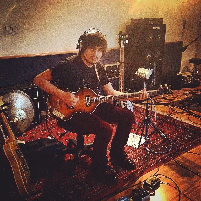 Los Bunkers Daily ☆ (@daily_bunkers) on Twitter photo 