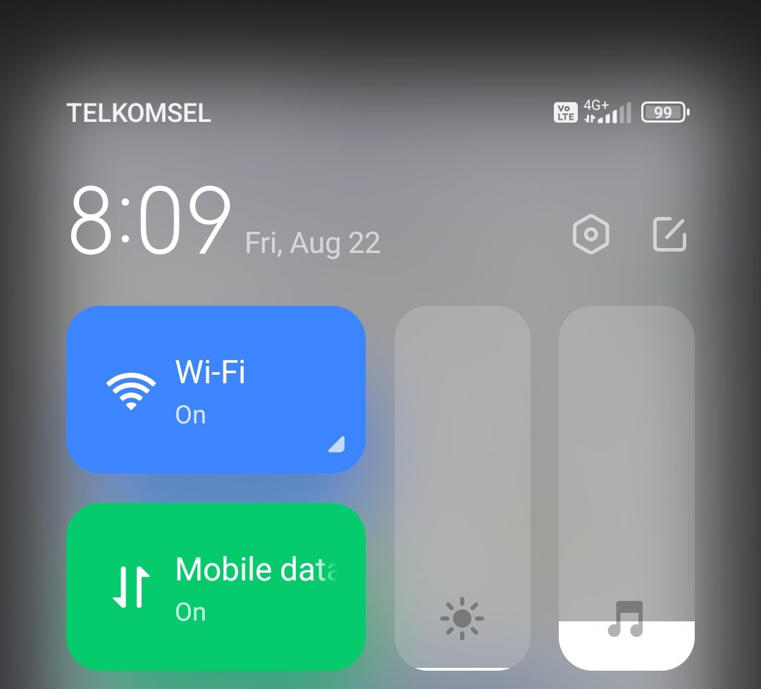 rotidoublekeju's tweet photo. Payah banget @Telkomsel sinyalnya 1-2 bar melulu tinggal di tengah kota padahal. Lemot banget banget banget, udah beberapa minggu ini. Ampun dah. https://t.co/vUEUvP1szl