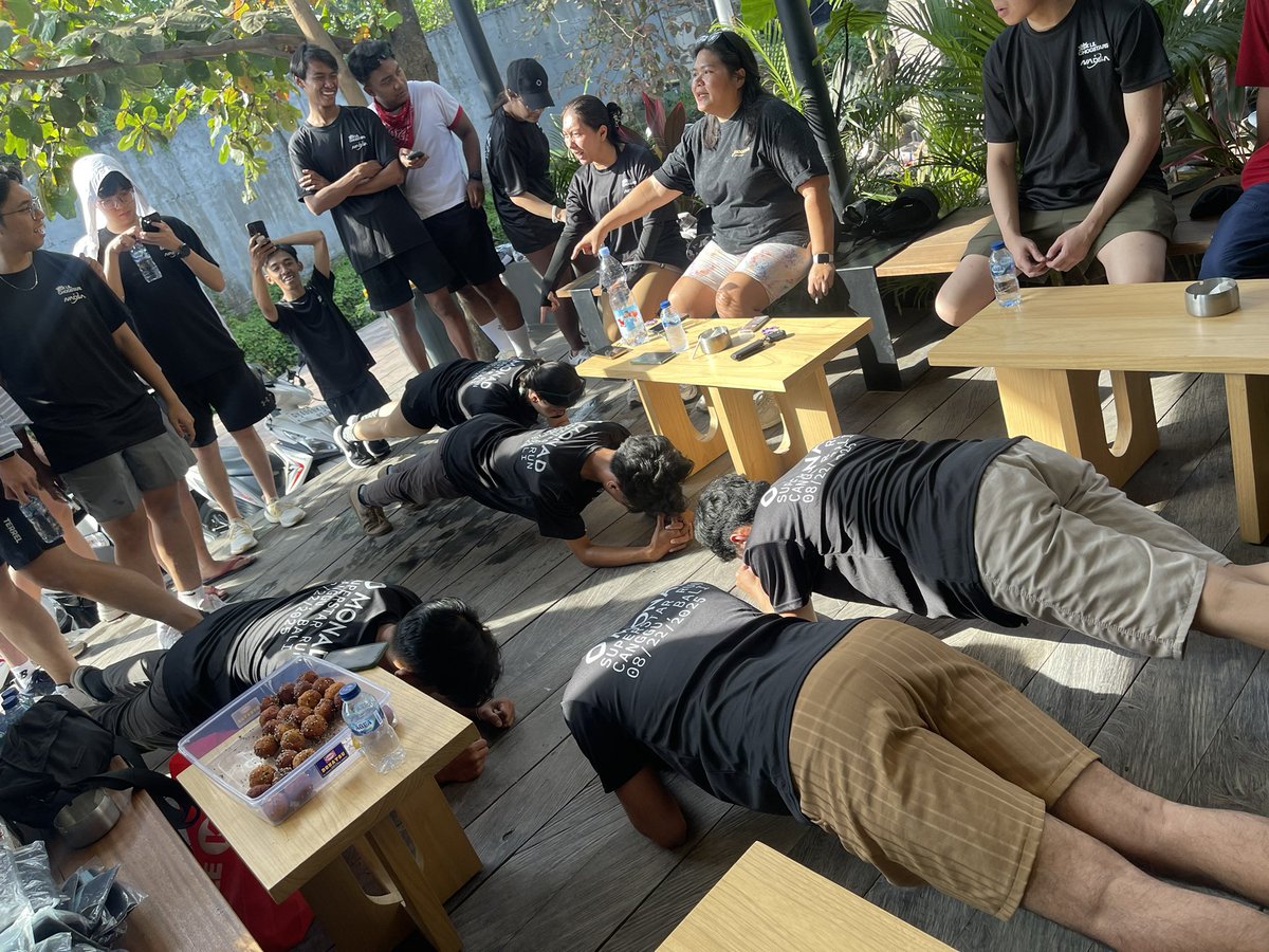 gnonweb3's tweet image. Great #CoinfestAsia2025 experience, @monad fam!
Cheers to @indonads_ @0xNADSA @DripsterNFT @chogstarrr⚡️
The MONAD SUPERSTAR RUN was a cool and fun way to start the Day 2 of Coinfest!
Excited for the next events, you rock guys!