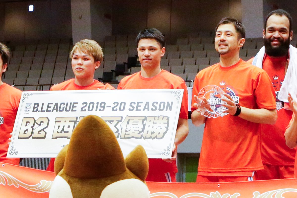 #田中成也 選手が現役引退を発表されました。
2014年のNBL参入時から #広島ドラゴンフライズ にルーキーとして入団した田中選手は、得意の3Pシュートとディフェンスで初期のドラゴンフライズの主力として活躍しました。

ルーキーイヤーは2015年の天皇杯準優勝に貢献。