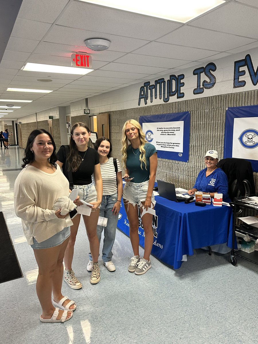 mmoll74's tweet photo. Prep Day @CHSMarauder was a success! #gsdfirstweek #welcometomaraudercountry @superGSD https://t.co/GQ97UzBxpM