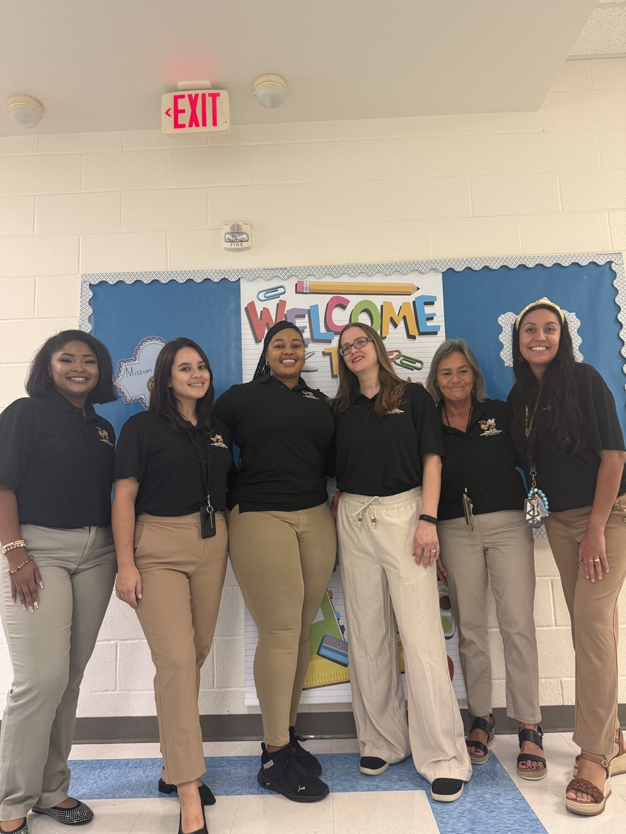 Mrs. Maybe tweet media