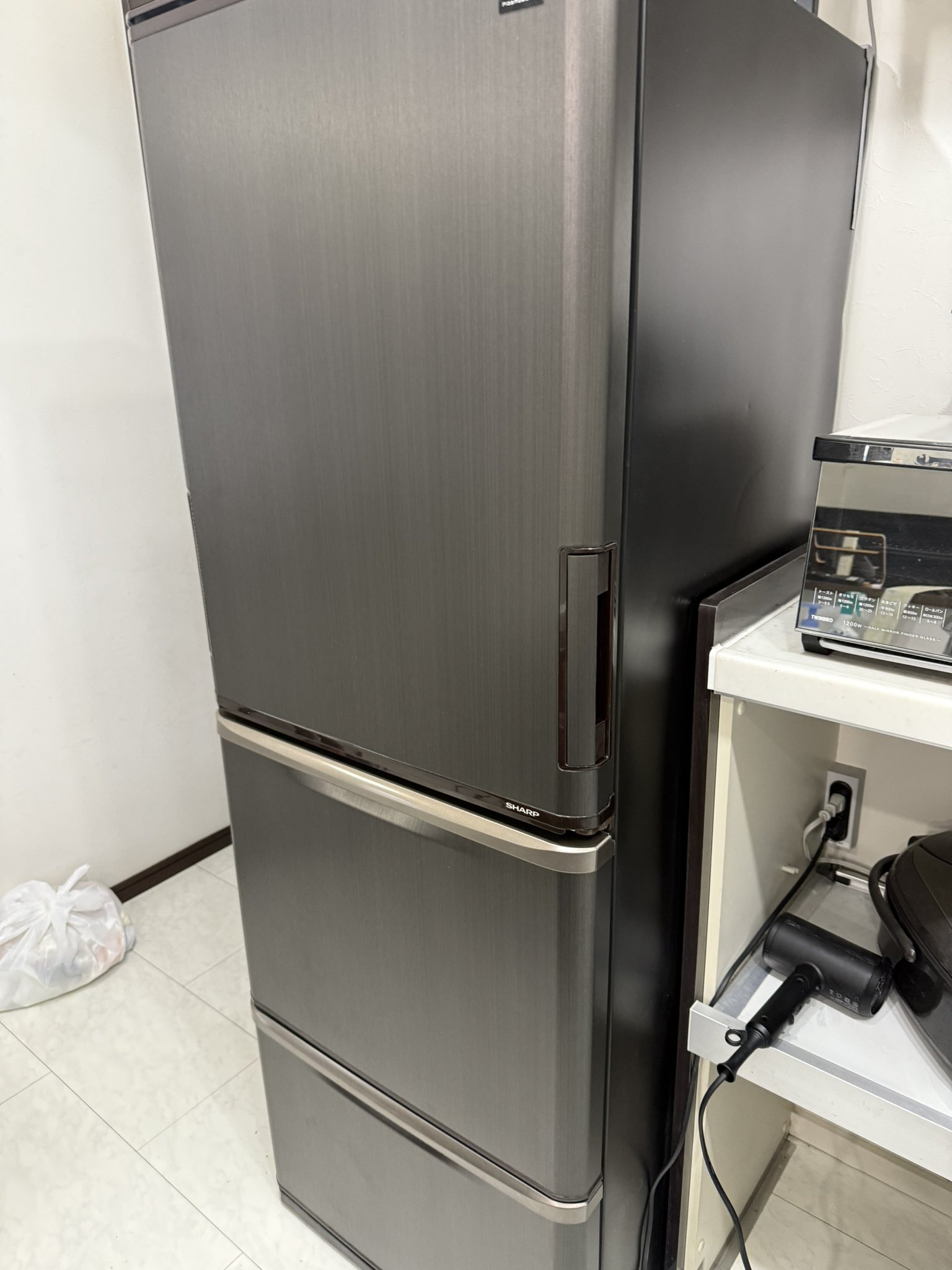 回収無料☆ほぼ新品の最新冷蔵庫をブッダから買う Hill Stone 車載冷蔵庫 冷凍庫 29L 車用 ポータブル冷蔵庫 AC DC