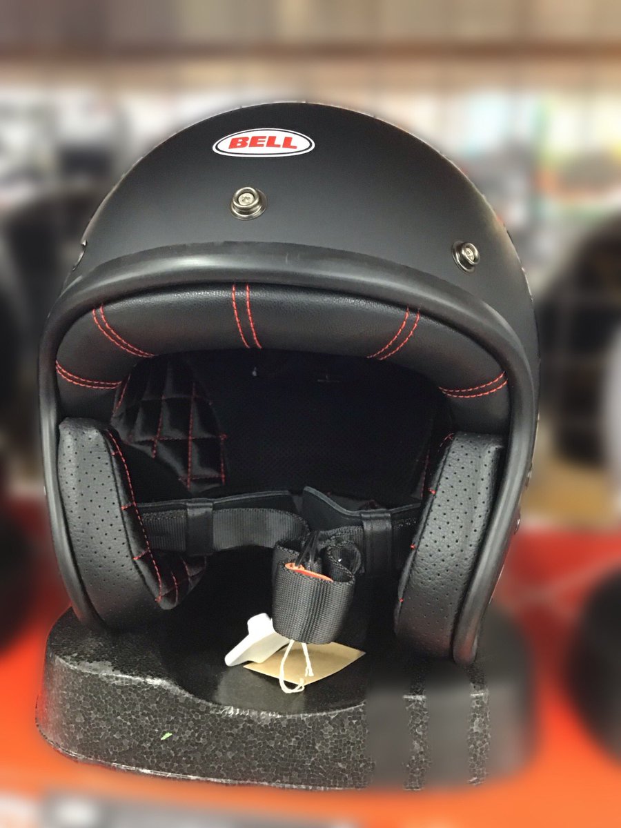 nankaioota's tweet image. 今日も灼熱の太田店から新商品のお知らせ❗️
BELL CUSTOM500 CRF 
GLOSS BLACK &amp;amp; MATT BLACK が入荷しました🎉
熱い夏を乗り切るには、やっぱジェットヘルメットですよネ😉
#南海太田店 #BELL