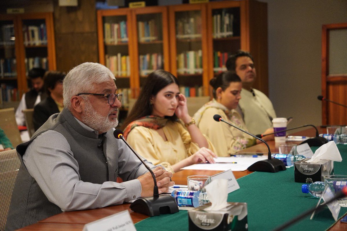 Dr Saadia Zahoor:
Unlike soldiers, AI and machines are neutral and don't have bias against any gender or religion. But it's interesting how AI has inherited bias. It is garbage in and garbage out approach. AI picks the language and data that it has been fed. For example there is