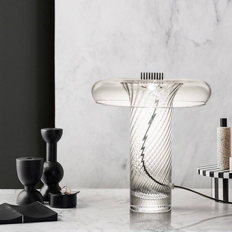 iLydiaLee's tweet photo. The table lamp comes in one color and one design, but it enjoys great popularity at home and abroad. When you hold it in your hands, you feel its quiet charm, the weight, the texture, the calm presence it brings. That’s what keeps clients coming back. #Decor #Lighting  #TableLamp https://t.co/iPMSA9lXrX