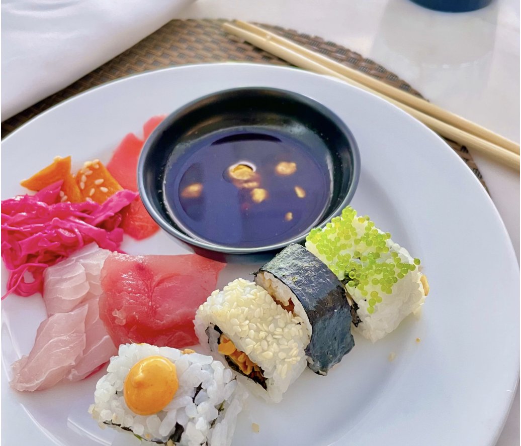 cmbfav's tweet photo. Technicolor sushi
#SushiLife #EatTheRainbow #SoFresh #Foodie #cmbfav #colombo #srilanka #lka https://t.co/RURaVIjioZ
