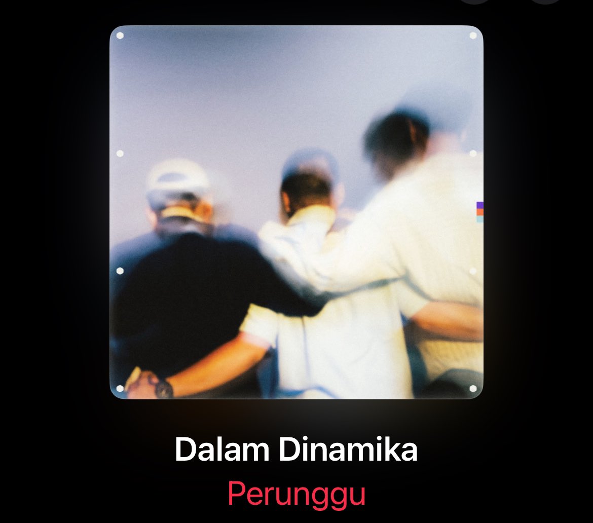 KuntoAjiW's tweet photo. Akhirnya kita punya Sad-Dad band. Legit. 💯 https://t.co/OxzsCHuuuz