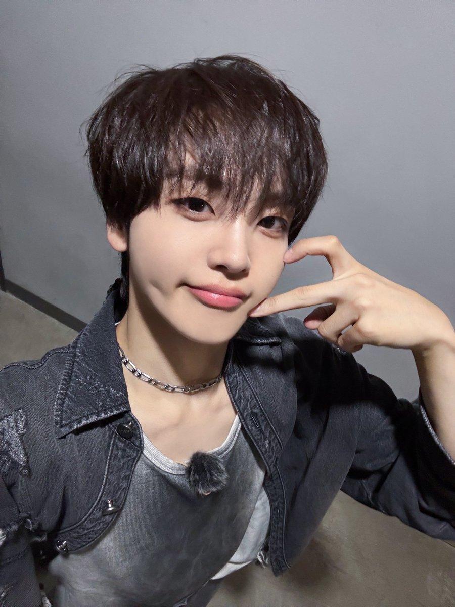 CRAVITY OFFICIAL tweet media