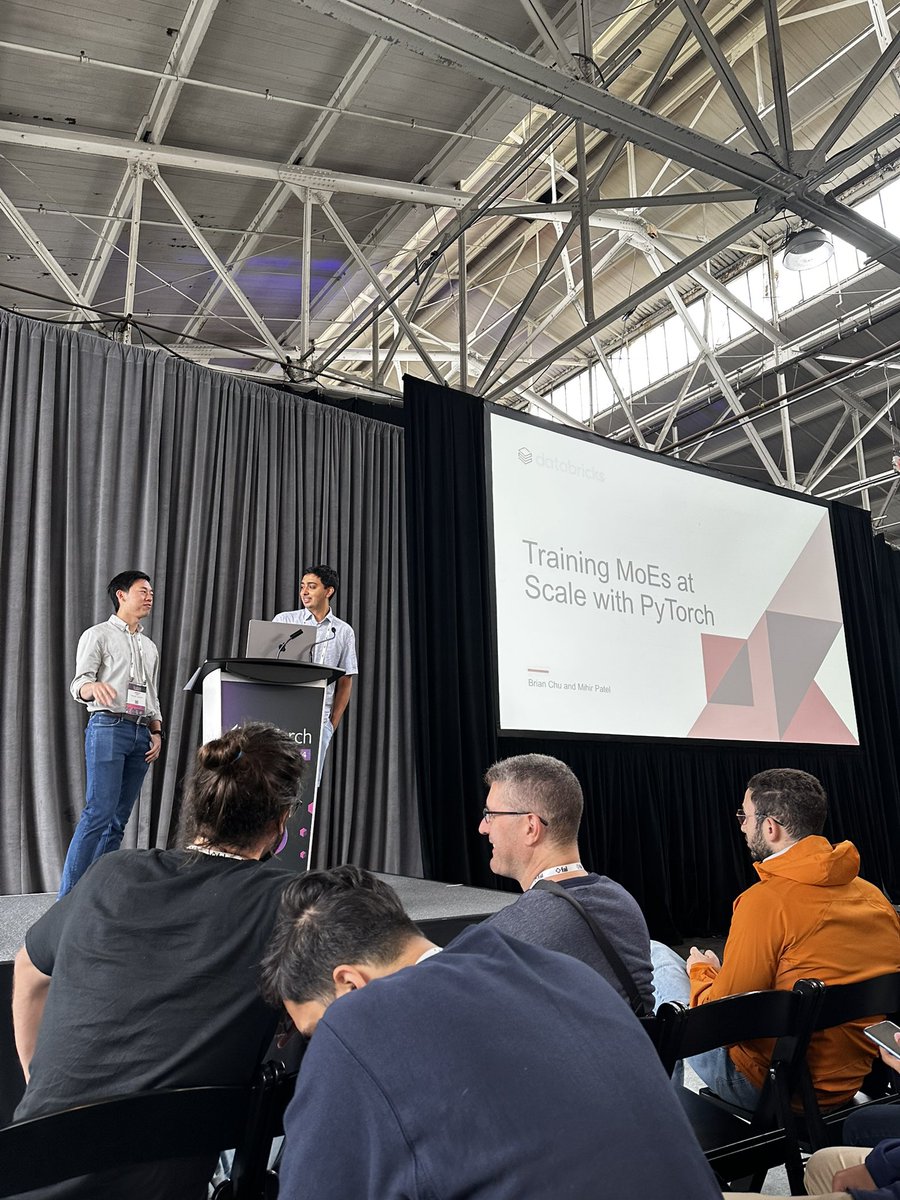 Teetaj Pavaritpong tweet media