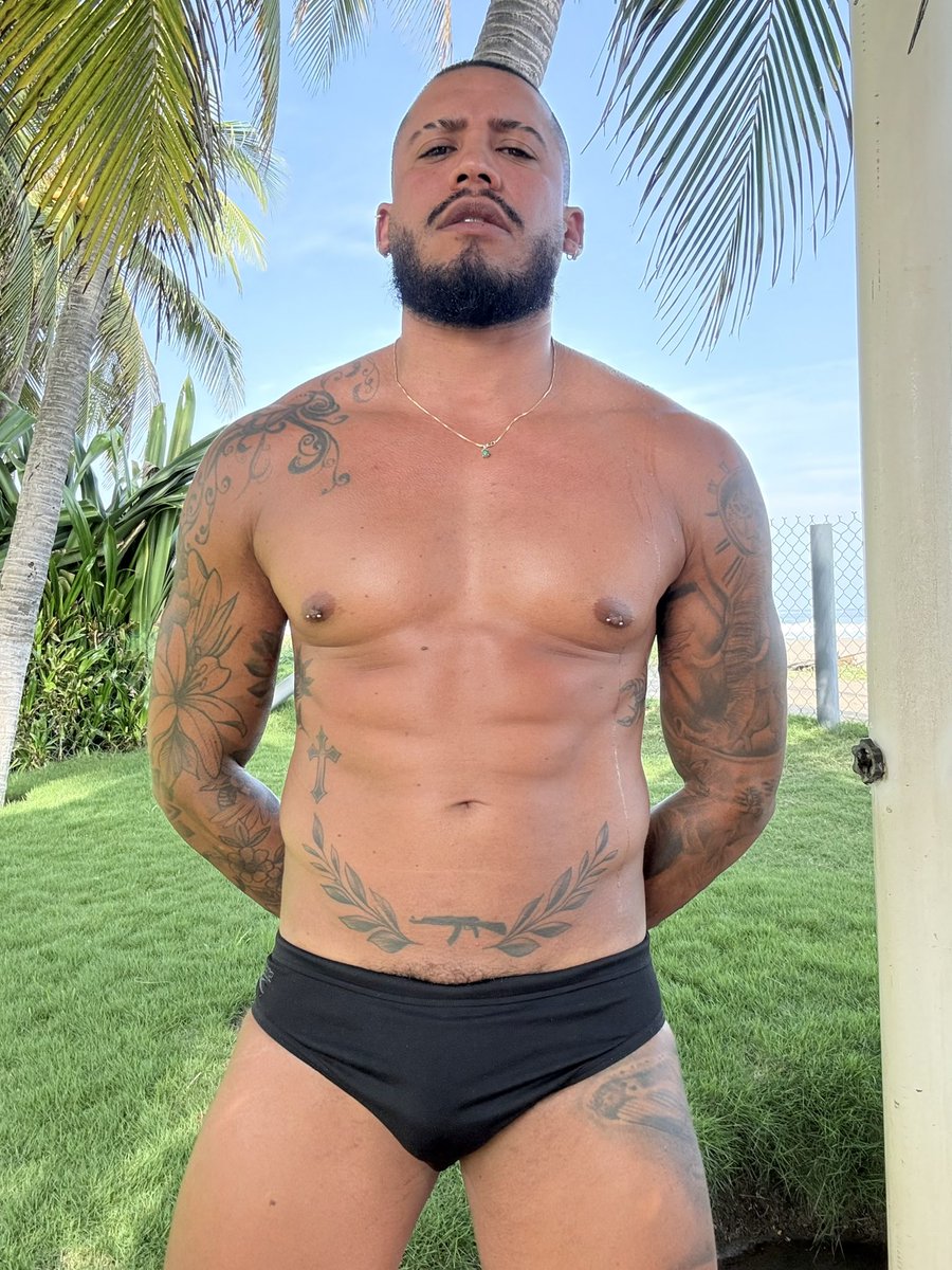 onlyfans.com/goman969
🌊🏝️🦍