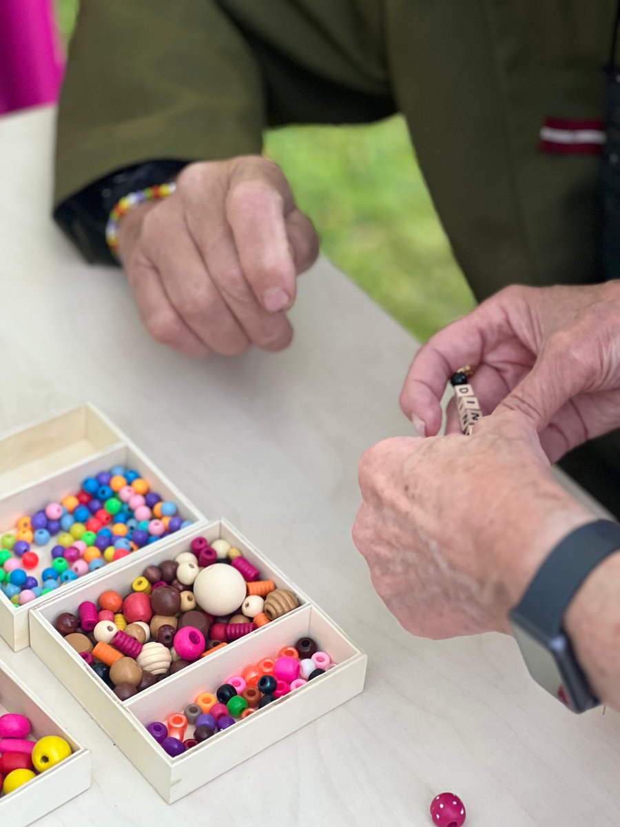 19. augustā mūsu filiāle ar radošajām darbnīcām, kurās varēja izgatavot personalizētu atslēgu piekariņu, viesojās VSAC “Rīga” filiālē “Jugla”.  Festivālā priecājāmies par jauko koncertu, radošajām darbnīcām no citām aprūpes iestādēm , kā arī par dejām ar dažādiem varoņu tēliem.