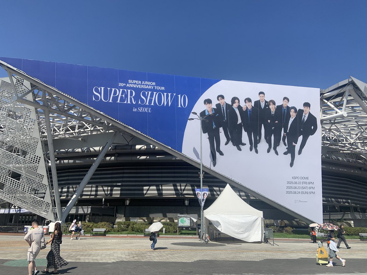 syuruko's tweet photo. 20주념 축하드려요~^^💙
역사에 남을 슈퍼쇼10!!
기대할게요!!

#슈퍼스타에스엠타운 
#SUPERSTARSMTOWN 
#슈퍼주니어 #SUPERJUNIOR https://t.co/TPvesZEupz