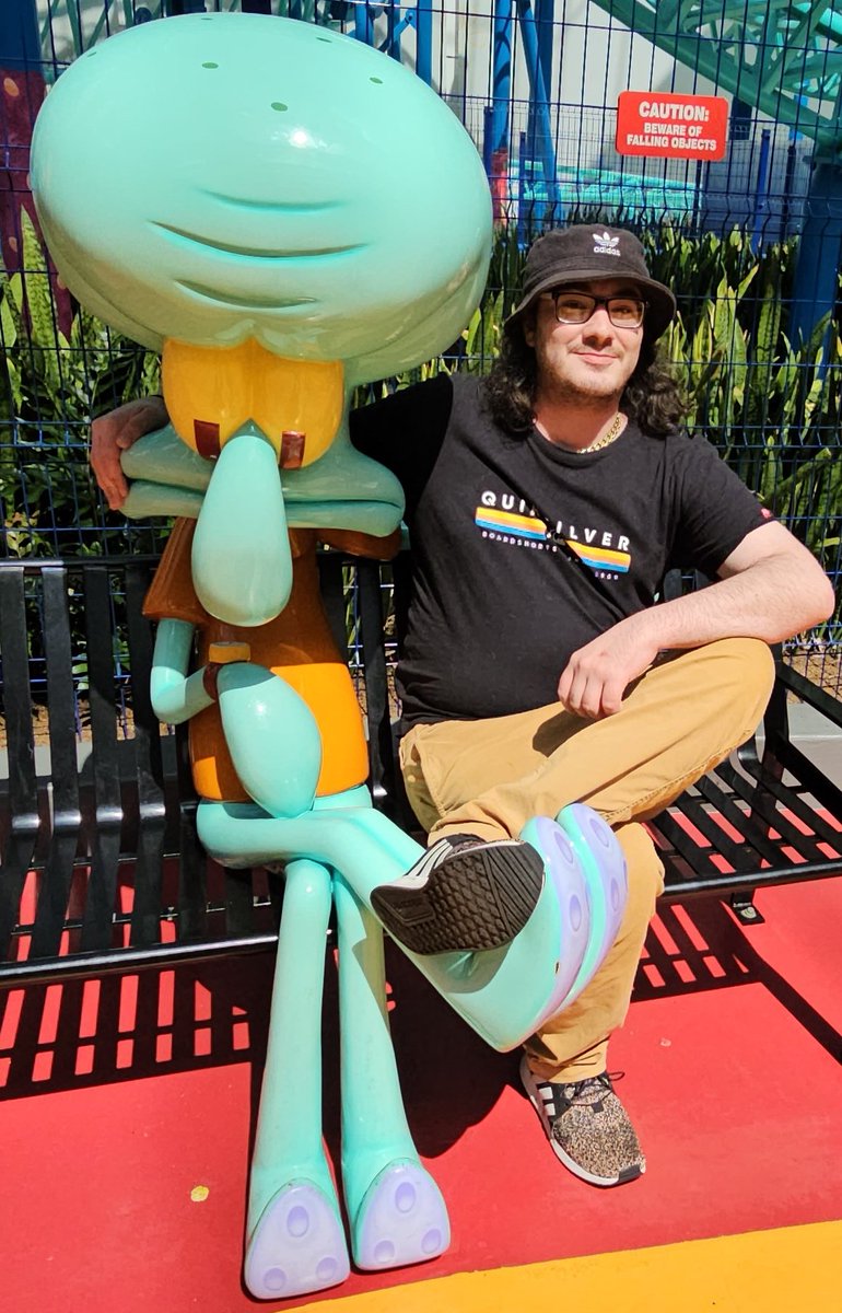 DumbfaceDraws's tweet photo. Buds and I went to mall of America and more once I get there footage I'll start working on the video! https://t.co/mxYNZ8T4oC