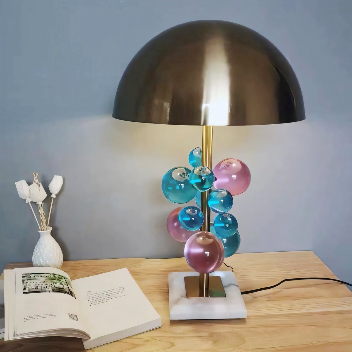 iLydiaLee's tweet photo. As a woman, I personally love colorful and bling-bling designs, they instantly brighten up our daily lives and lift our mood. It’s no surprise that this style has been gaining more popularity in the market as well. What do you think?
#InteriorDesign #LightingDesign #HomeDecor https://t.co/TFR19j05Ih