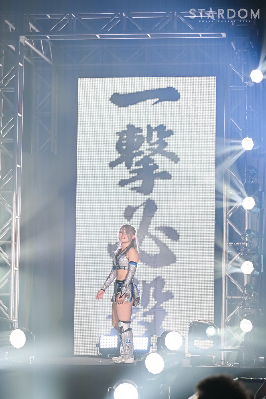 専用です♡トップ✩極みスキャポライト、高品質サンムーン 陰陽ブレス LEDベースライト 逆富士型 40形 オーム電機 一体型LED(逆富士