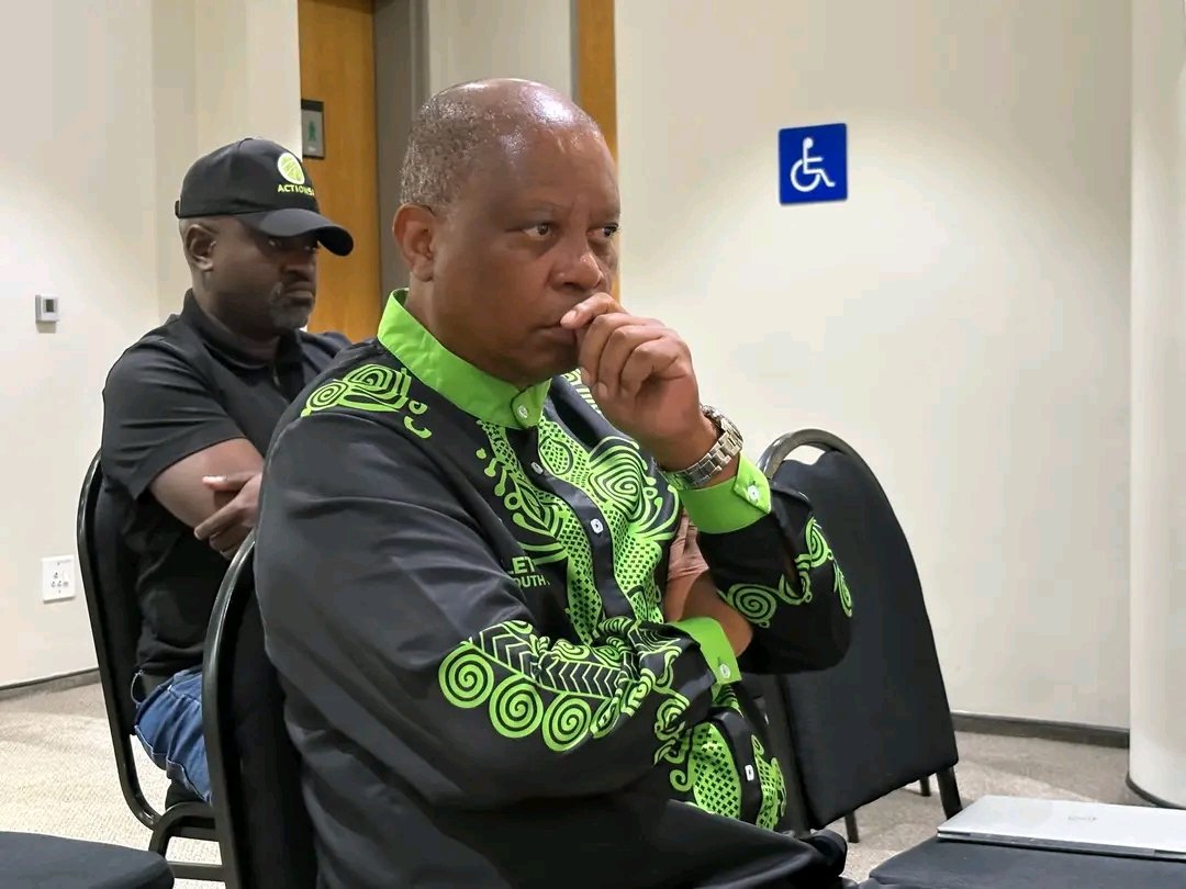 Kagiso Monyadiwa (@kagisomonyadiwa) on Twitter photo Joburg Voters please consider <a href="/HermanMashaba/">Herman Mashaba</a> as Mayor. This city is deteriorating daily. Lot of filth, traffic lights not working, illegal foreigners turning the city into a dirty flee market, lots of hijacked buildings that are posing huge risk for occupants, etc. #FixLocalGovt Joburg Voters please consider <a href="/HermanMashaba/">Herman Mashaba</a> as Mayor. This city is deteriorating daily. Lot of filth, traffic lights not working, illegal foreigners turning the city into a dirty flee market, lots of hijacked buildings that are posing huge risk for occupants, etc. #FixLocalGovt