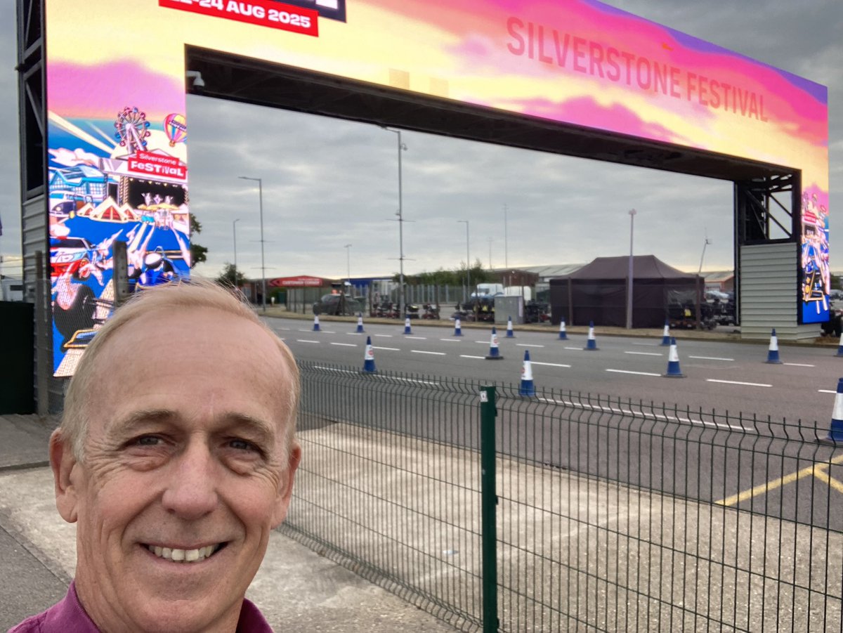 classiccarguru1's tweet photo. This weekend I am mostly @SilverstoneUK Festival on a #Tipo184 adventure
Dawn arrival, a bit quiet at the moment, which is nice 😉
Please drop by & say hi if you’re attending 😊 https://t.co/dbvarqRdql