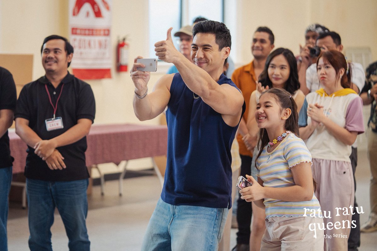 Ternyata series Indo bisa sebagus ini yaa 🩷🩷🩷 siapa yg udah nonton Ratu-Ratu Queens series guys? mvs