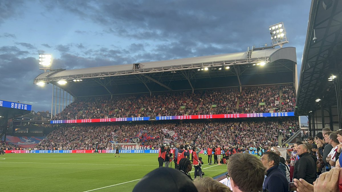 Was great to watch our club last night.
They parked the bus.
In the old days we would have lost that 1-0. Now time to back the manager. No excuses now. #cpfc