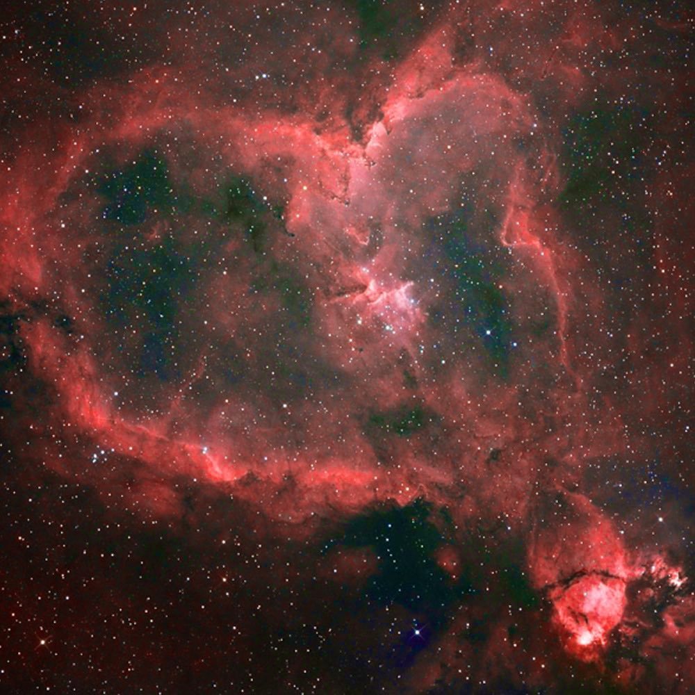 latestinspace's tweet photo. The Heart Nebula ♥️✨ 

Composed of ionized hydrogen gas and energized by nearby hot stars https://t.co/nG9P5bmVzs
