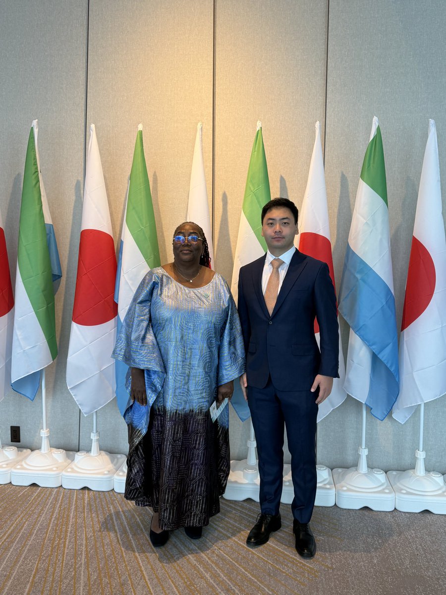 realyanxin's tweet image. Fun day in Yokohama!

Met with the Chief Minister of Sierra Leone and amazing builders &amp;amp; investors focused on Africa.

I was shilling hard:
Skip banks. Adopt crypto.