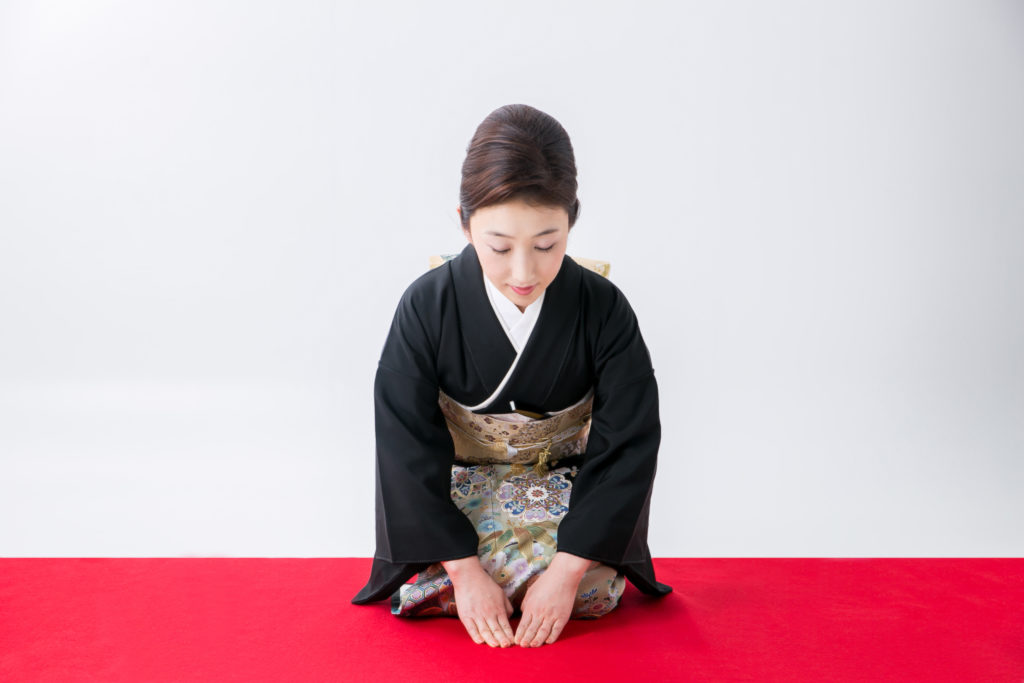 tianyemeij4389's tweet image. 親しくなればなるほど礼節をわきまえるのが理想の人間関係である。
(三島由紀夫)　
「衣食足りて礼節を知る」が挙げられ生活に余裕ができて初めて礼儀や節度をわきまえる余裕が生まれるという、古代中国のことわざです。また、英語には「Manners maketh man」（礼節が人を作る）という格言があります