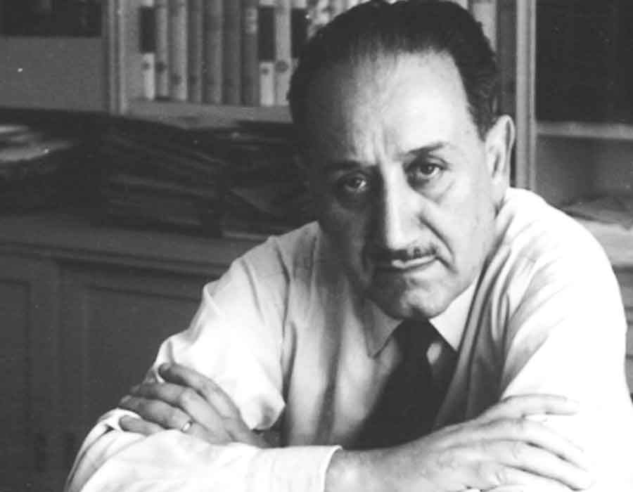 mariobianchi18's tweet photo. Il #22agosto 1978 moriva Secondo Tranquilli cioè #IgnazioSilone. Tra gli intellettuali italiani più letti nel mondo. Antinterventista, il fascismo lo costrinse a vivere nella clandestinità, collaborando con #Gramsci. Avverso a Stalin, abbandonò il PCI. Il capolavoro è #Fontamara. https://t.co/syG89sqYzk