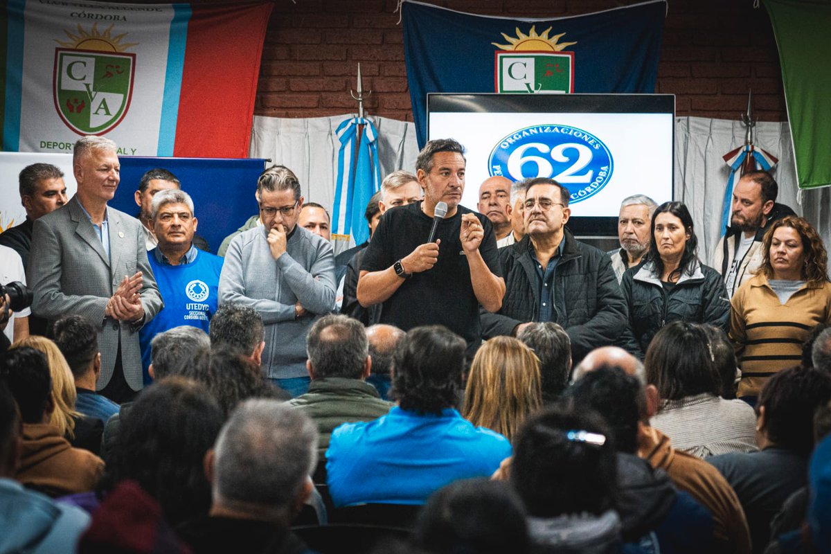 miguelsiciliano's tweet photo. ¡GRAN ENCUENTRO CON LOS TRABAJADORES DE LAS 62!

En #VillaWarcalde nos reunimos con trabajadores de toda la provincia, con los que nos propusimos trabajar codo a codo para seguir transformando a Córdoba con @JSchiaretti y @MartinLlaryora. Todos juntos, tirando para adelante. https://t.co/FlS2WZ6afT