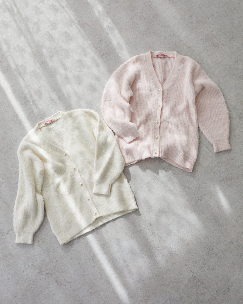 mdf_petiterobe's tweet photo. ＼New Arrival／
新作カーディガンが3型登場♪

〇全国ショップ
9/12(fri)～

○ストライプクラブ
○ZOZOTOWN
9/11(thu)20:00～

詳細はこちら▽
https://t.co/gOWpC2Vn8Y https://t.co/itk5wwYbM9