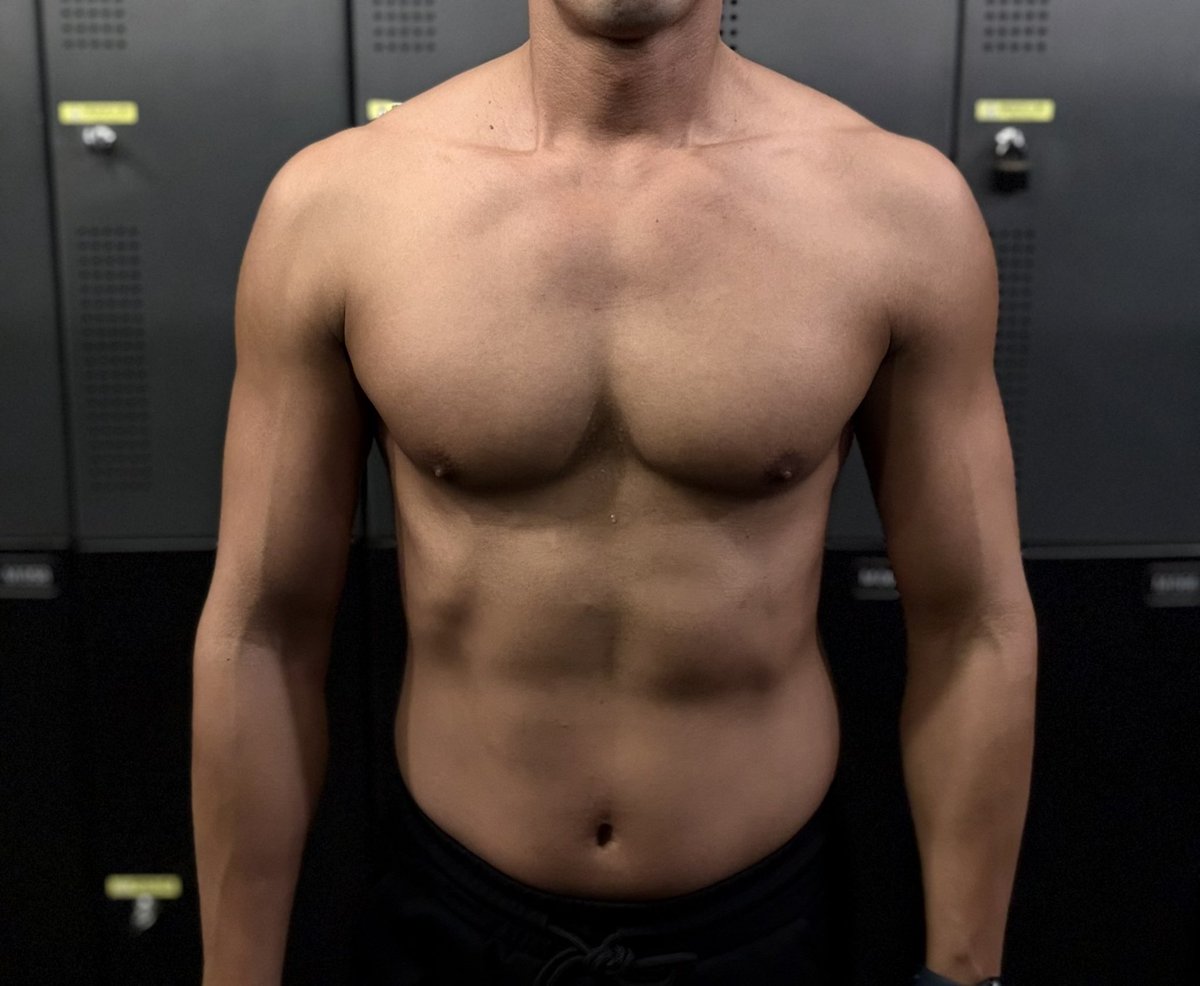 前天才被砲友抽插過🥵
覺得自己越來越淫蕩
好喜歡被佔有 被抽插的感覺
喜歡別人霸道佔有我
想到就又興奮起來了🫣