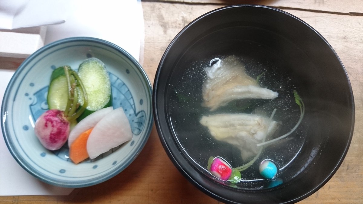 Marco__Gourmet's tweet photo. 2017/05/05
これも九州東側半周サイクリング旅の途中。
大分県日出町の能良玄家(のらくろや)さんで、城下カレイを食べました。
カレイ三昧で大満足でしたよ！
森高さんの県庁所在地の歌にも出てくる大分の名物です。😀💨 https://t.co/yIGZNgKBUa
