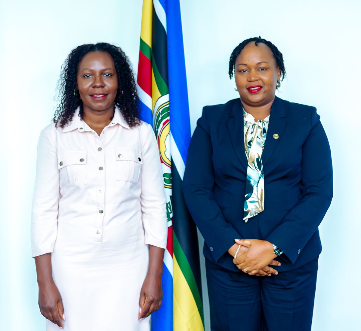 jumuiya's tweet photo. 🔹EAC updates
📌Towards connected & integrated East African region.
Delegation from the East African Communications Organisation #EACO led by Executive Director, Ms. Caroline Koech, paid a courtesy call on EAC Secretary General @SGNduva at the EAC Headquarters in Arusha, Tanzania.
Meeting focused on strengthen collaboration between the two regional bodies, particularly in areas of ICT development and digital transformation across the EAC region. The discussions also touched on EACO’s request to become an EAC Institution.
Secretary General commended #EACO’s efforts & emphasized the importance of continued synergy to drive innovation and economic growth in East Africa.
The visit underscored the shared vision of both organizations in advancing a digitally connected and integrated East African region.
@EA_Bunge @EACJCourt