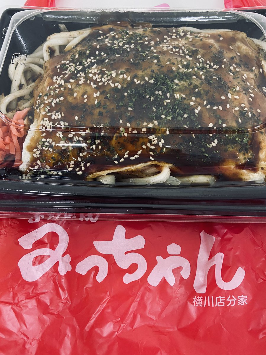 関西でうどん入りを売ってくれる売り仕さんに初めてあったかもせん。
やるなぁ、くずはモール。