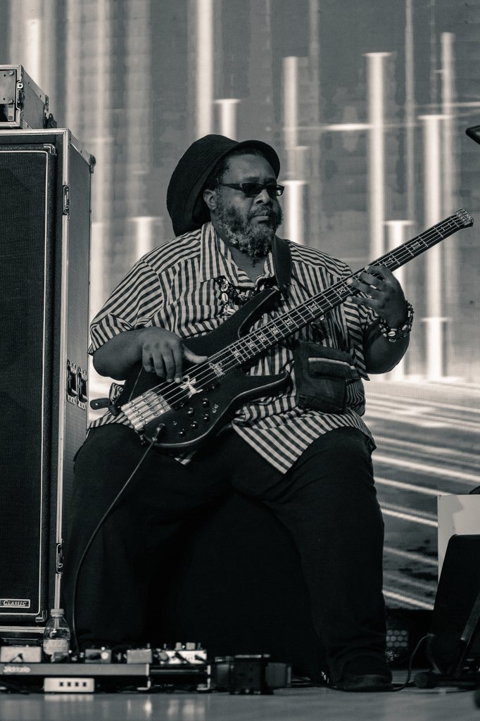 TSbR_Bass's tweet image. Music - It's A Choice Between Life And Death, Sanity And Insanity.

Not Trying To Get Better Is Not An Option.

#MusicIsLife #KeepingLiveMusicAlive