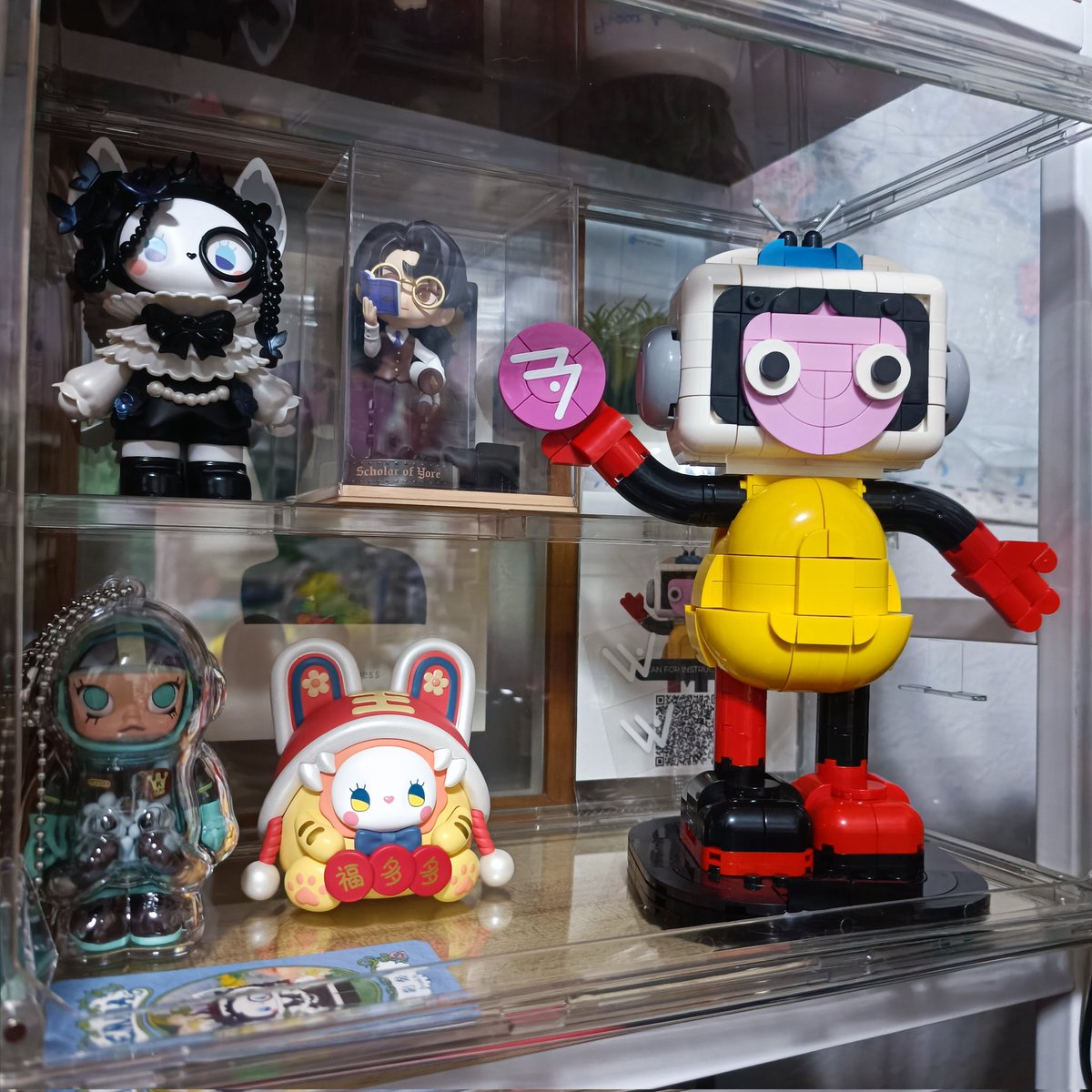 My art toy collection. ❤️🩷
It tells a lot about myself actually. 😆 And that's part of my identity. #MocaFam <a href="/Toy3_fun/">Toy3.fun</a> <a href="/Moca_Network/">Mocaverse💼🪐</a>
Show me what you got, baby. 😘