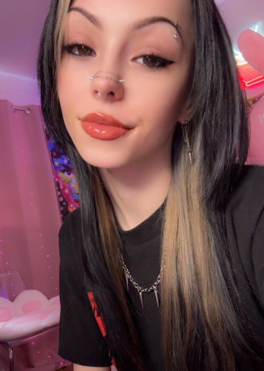 ✨pixie✨ (@pixieblitzie) on Twitter photo 