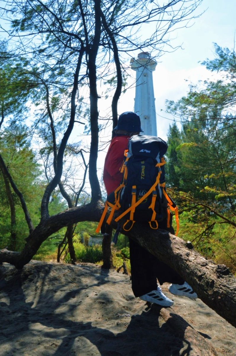 ultramilkchocho's tweet photo. Halo kawan-kawan gunung! 👋
Lagi cari tas gunung buat trip berikutnya? 🎒
Ada AREI 25L, 60L, 80L, kualitas mantap, harga di bawah tag!
Stok terbatas, DM aja ✌️

#TasGunungAREI #NaikGunung #HikingIndonesia #OutdoorGear #BackpackerIndonesia #HikingGear https://t.co/l4U9HRdDGV
