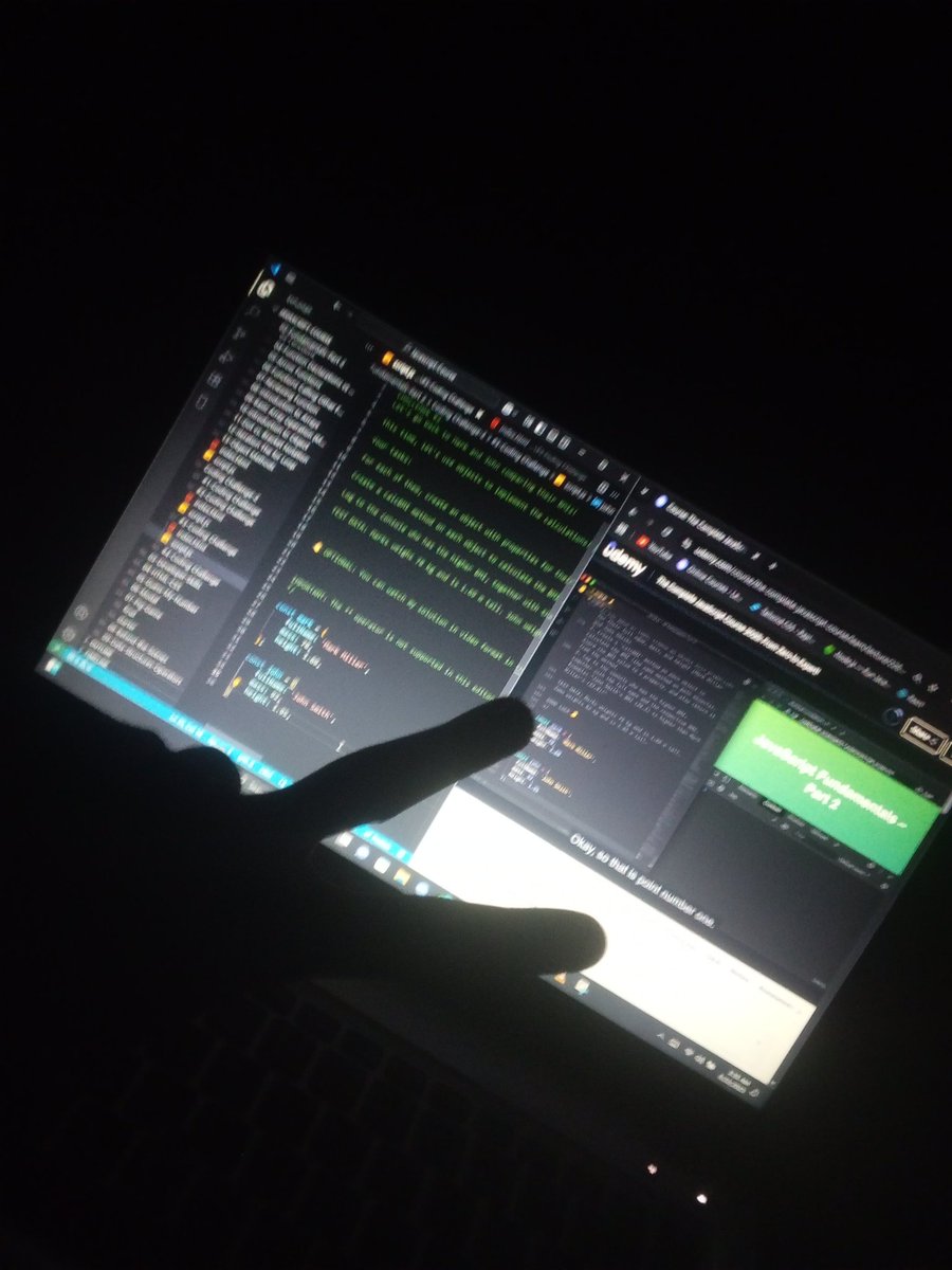 _dawndev's tweet image. Who is awake 😲
Me awake and Still learning JavaScript 👊🧑💻
#100daysofcoding 
#100DaysOfCode