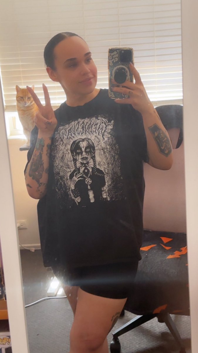 OOTD as a WFH Corporate Goth Baddie 🦇 ft. an unimpressed Tigger 🐈