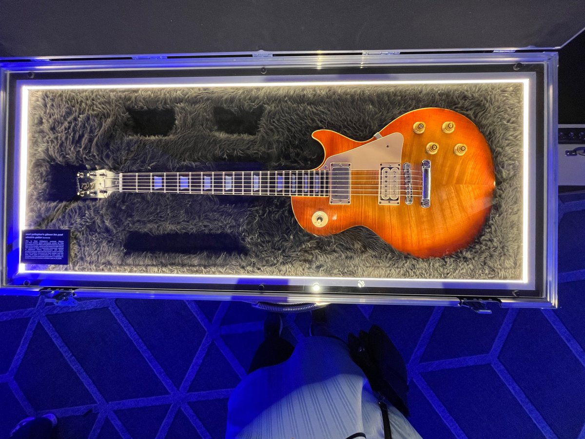 This Yank Saw Oasis TWICE 🦖 tweet media