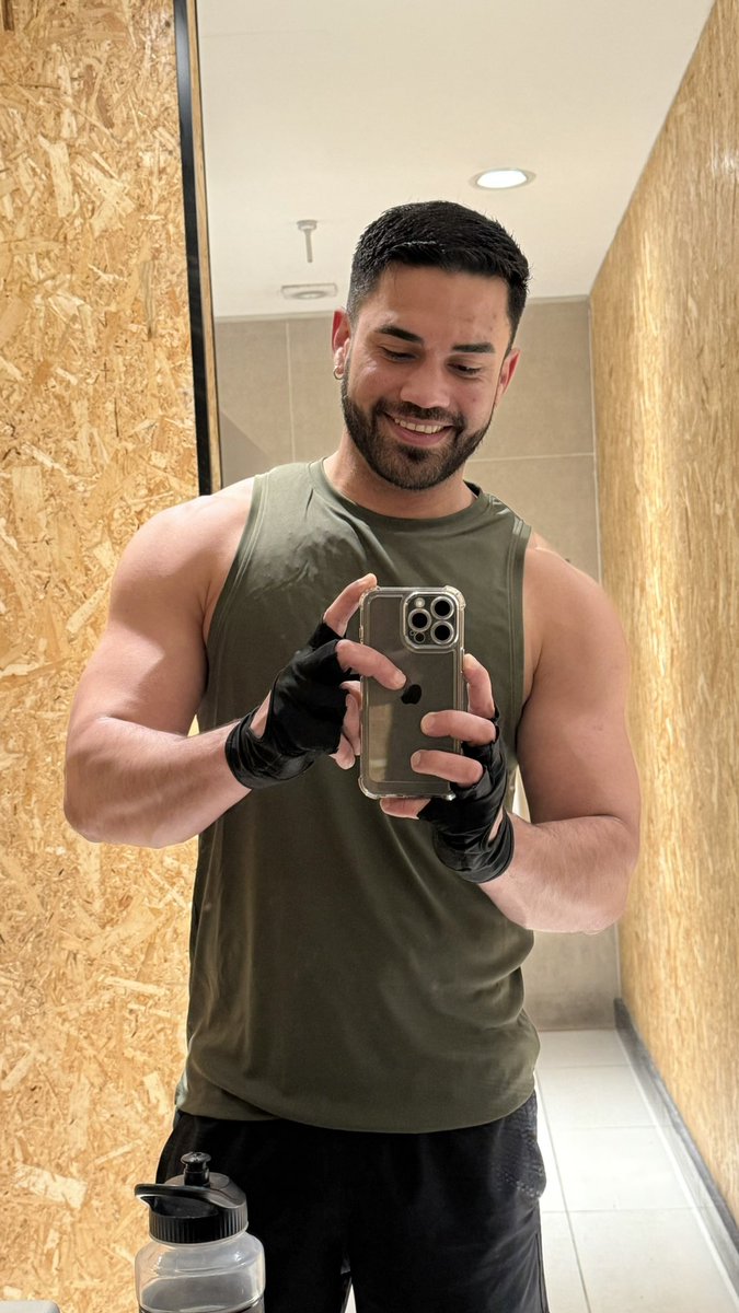 eric1891's tweet image. Mi motivación es relajarme 💪🏽😮‍💨