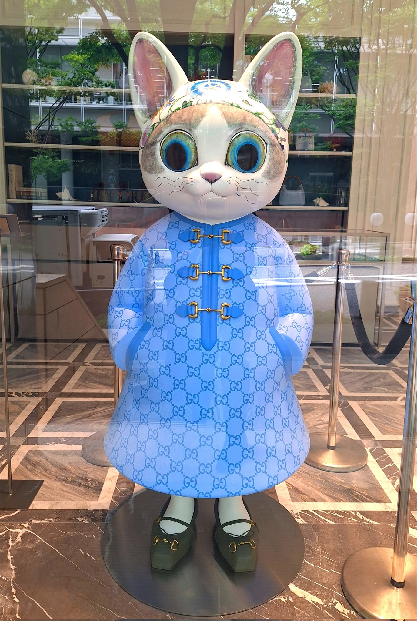 *✧✫*超希少*✯✰*　GUCCI ヒグチユウコ Nalesso 星柄スツール ✧✫*超希少** GUCCI ヒグチユウコ Nalesso 星柄スツール - メルカリ